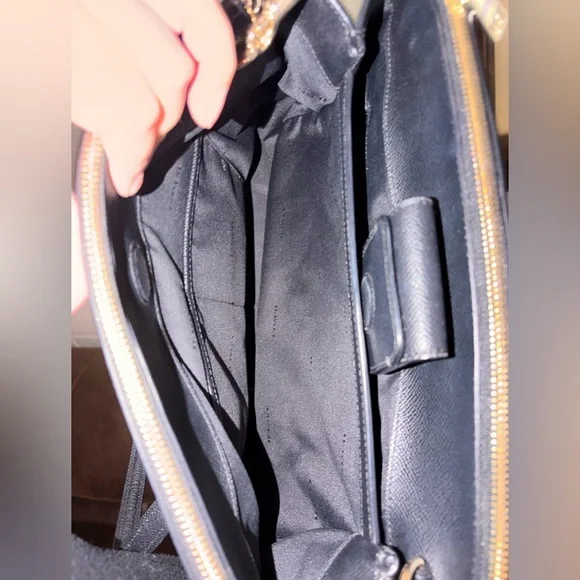 Coach “Christie” Carry All Purse - Picture 7 of 10